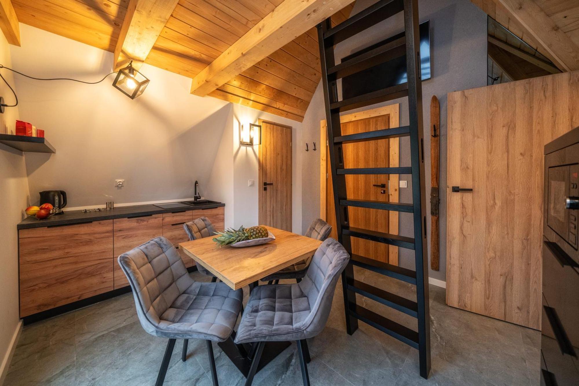 Tatrzanska Miejscowka - Apartamenty Centrum Zakopane Bilik gambar