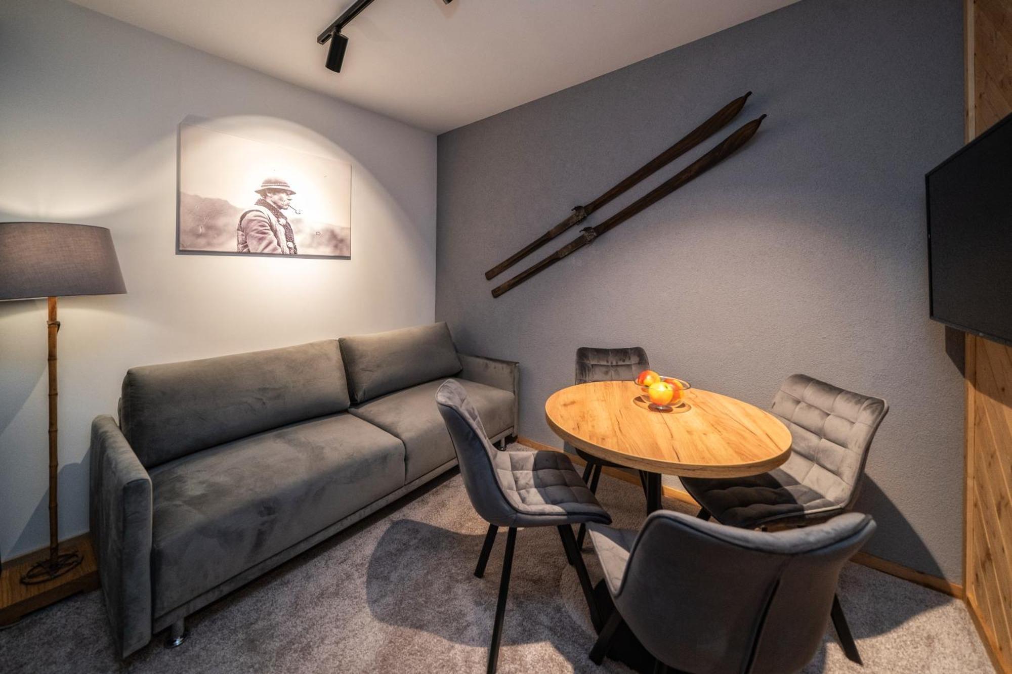 Tatrzanska Miejscowka - Apartamenty Centrum Zakopane Bilik gambar