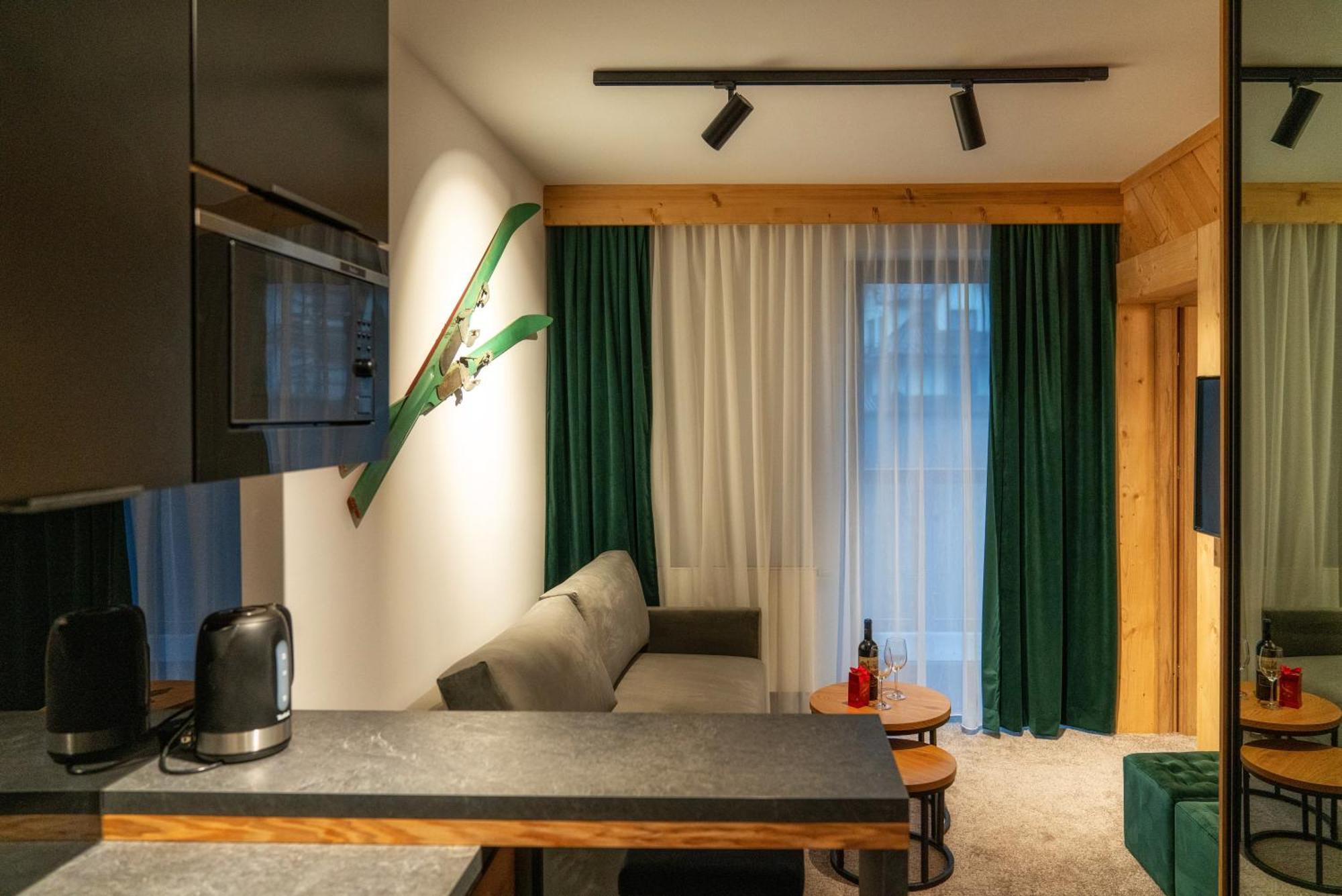 Tatrzanska Miejscowka - Apartamenty Centrum Zakopane Bilik gambar