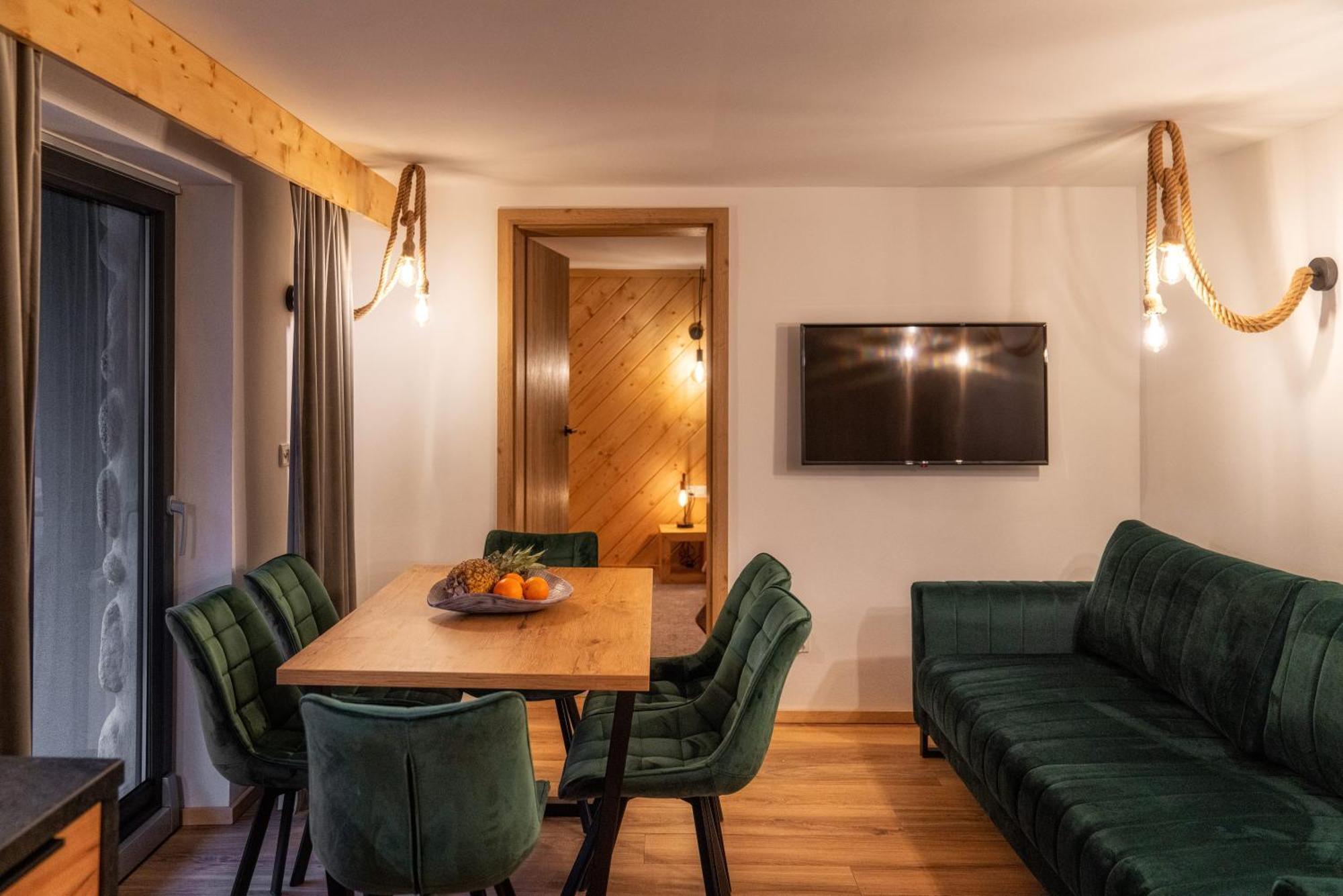 Tatrzanska Miejscowka - Apartamenty Centrum Zakopane Bilik gambar